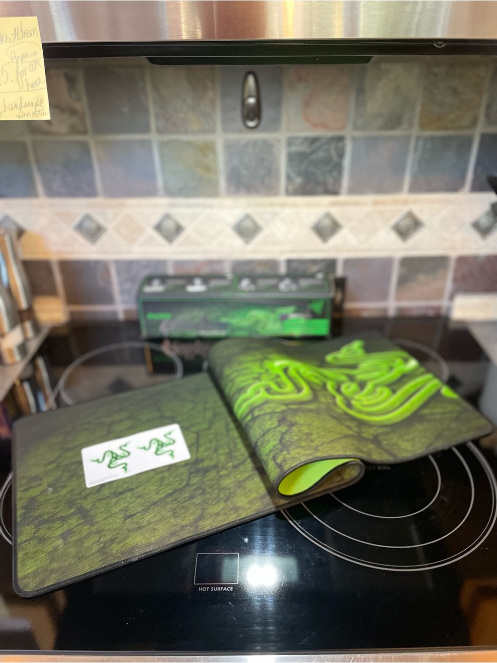 Razer Goliathus control edition Neon Green Reptile-Pattern Gaming Mat